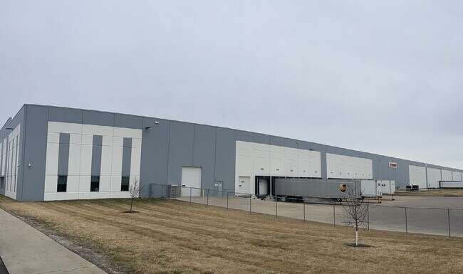 Plus de détails pour 370 Festal Pl NW, Owatonna, MN - Industriel à louer