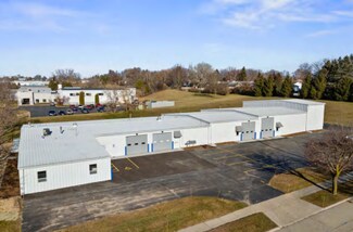 Plus de détails pour 705 Schoenhaar Dr, West Bend, WI - Industriel à vendre