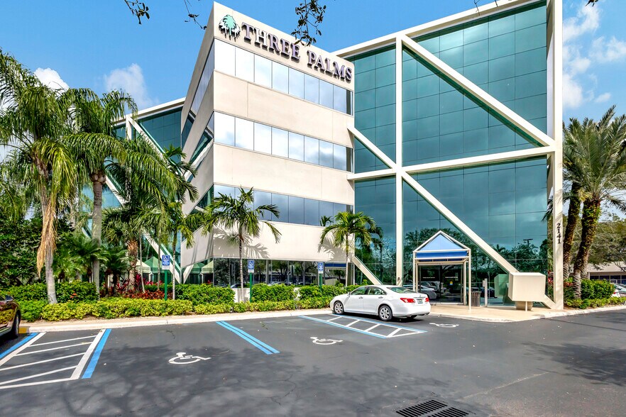 2141 S Alternate A1A Hwy, Jupiter, FL à vendre - Photo du bâtiment - Image 2 de 16