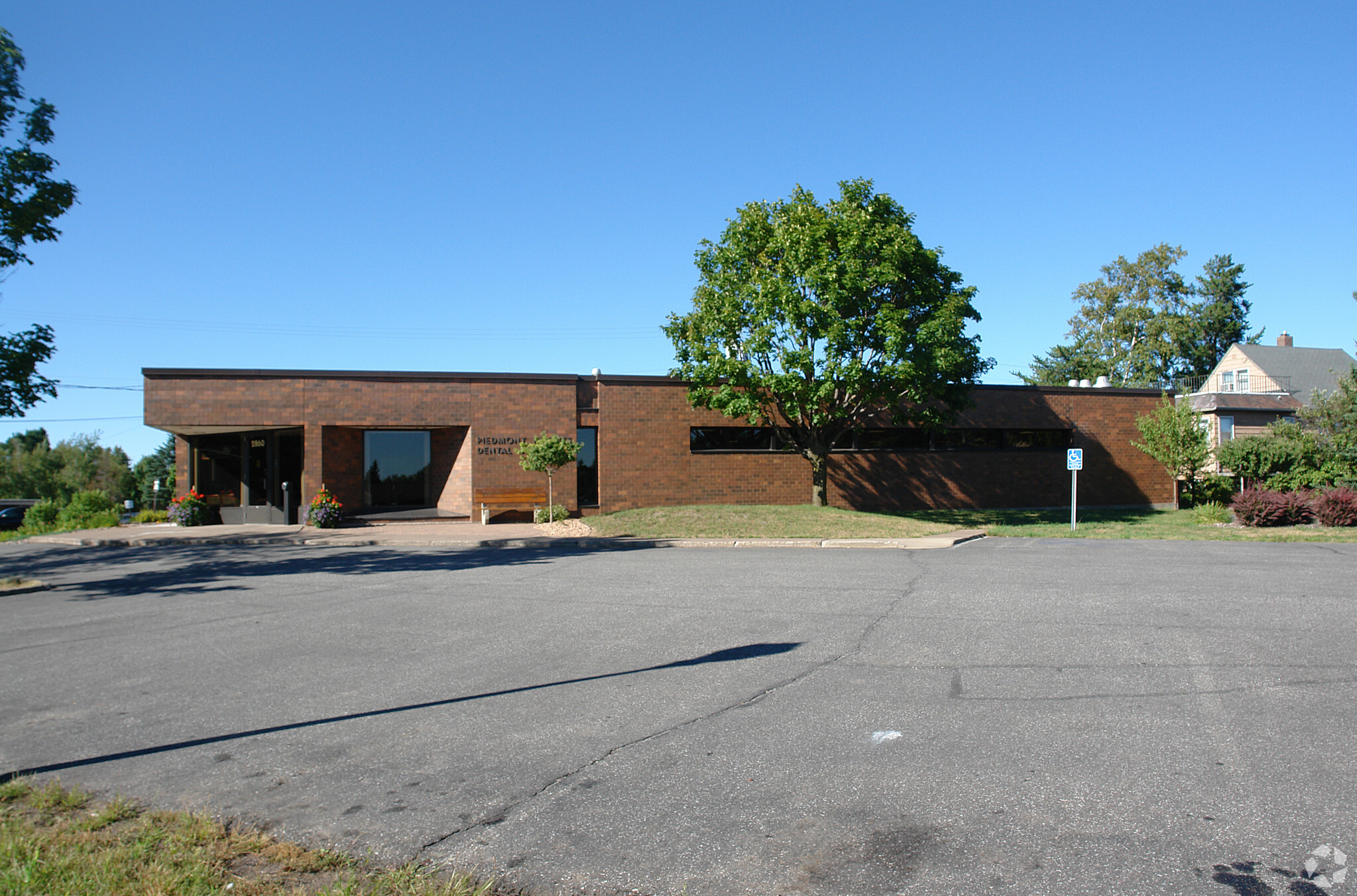 2860 Piedmont Ave, Duluth, MN for lease Building Photo- Image 1 of 3