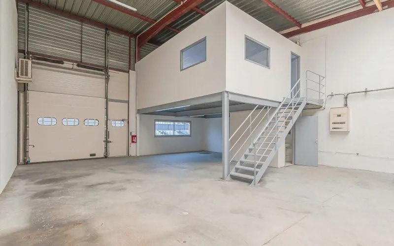 Flex in Lisses for lease - Building Photo - Image 3 of 5