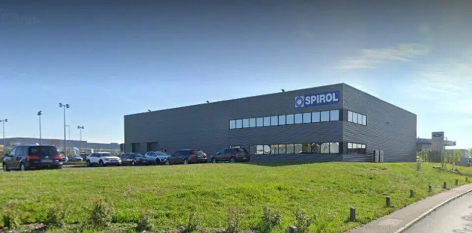 Industrial in Reims for lease - Building Photo - Image 1 of 1