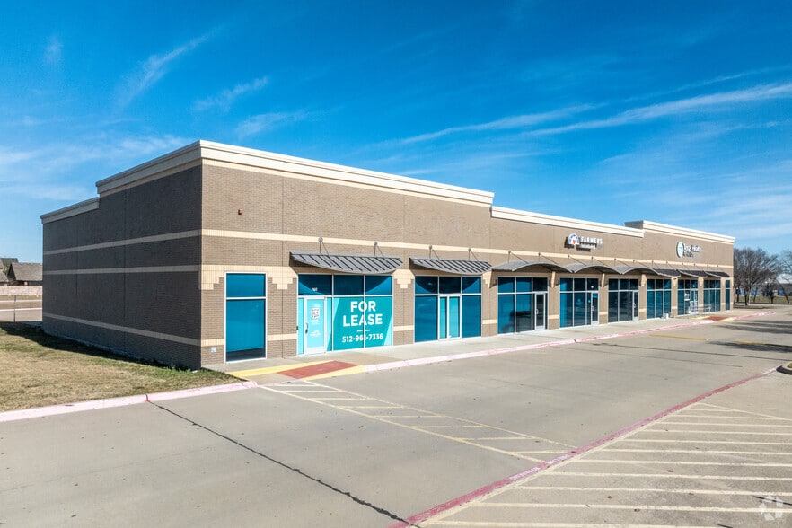 5501 Gordon Smith Dr, Rowlett, TX for lease - Building Photo - Image 2 of 12