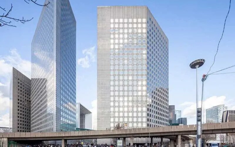 1 Place Des Degrés, Puteaux à louer - Photo du bâtiment - Image 2 de 23