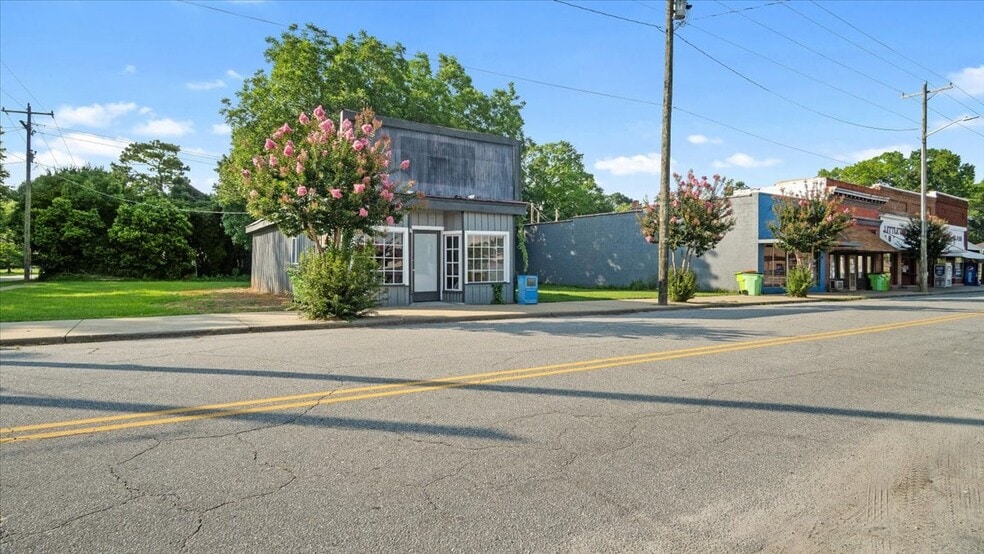 202 E. North Main Street, Littleton, NC for sale - Primary Photo - Image 3 of 33