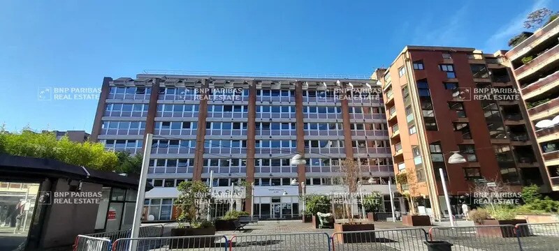 1 Place Occitane, Toulouse à louer - Photo du bâtiment - Image 1 de 33