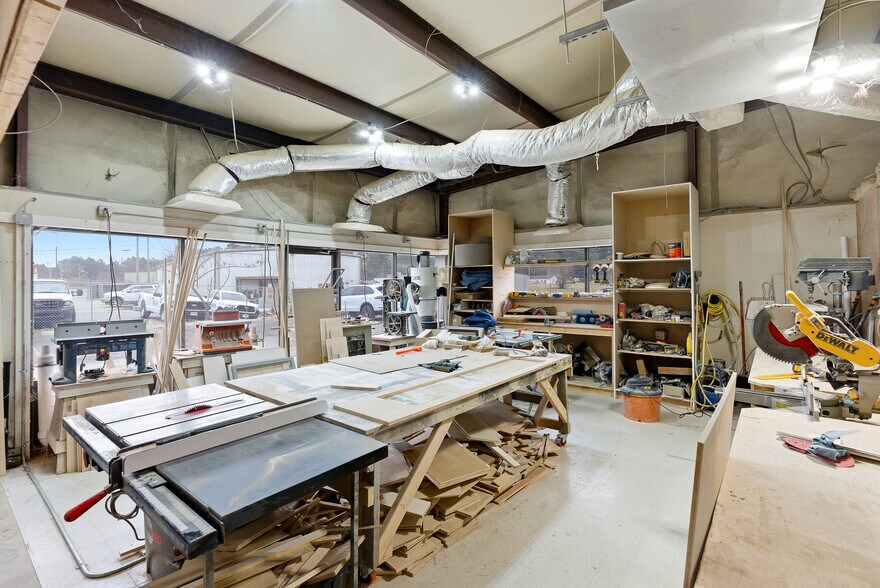 961 Shallowford Rd NE, Kennesaw, GA à vendre - Photo du bâtiment - Image 3 de 32