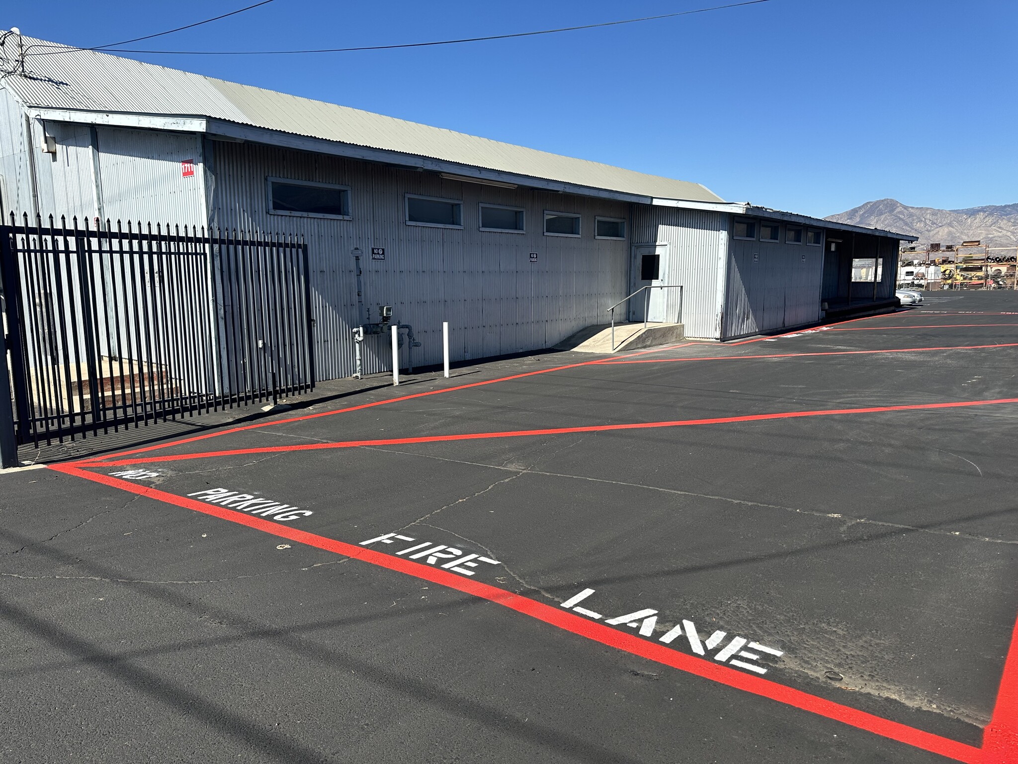 1711 E Colton Ave, Redlands, CA for lease Building Photo- Image 1 of 6