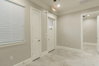 12410 Spring Cypress Rd, Tomball, TX for lease Interior Photo- Image 2 of 13