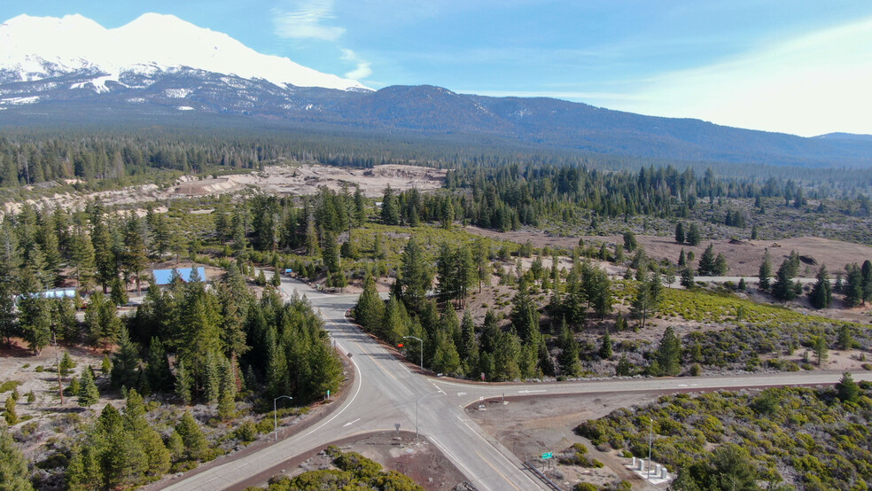 Abrams Lake rd, Mount Shasta, CA à vendre - Photo du b timent - Image 2 de 27