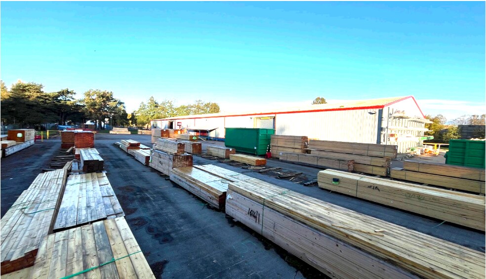 Industrial in Dalcross Industrial Estate, Inverness for sale - Building Photo - Image 2 of 3