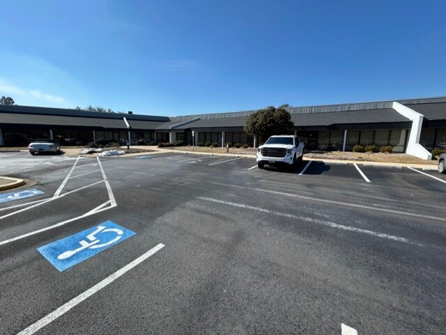 16201 Trade Zone Ave, Upper Marlboro, MD à louer - Photo du bâtiment - Image 3 de 13