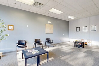 1003 8th St SW, Altoona, IA for lease Interior Photo- Image 2 of 5