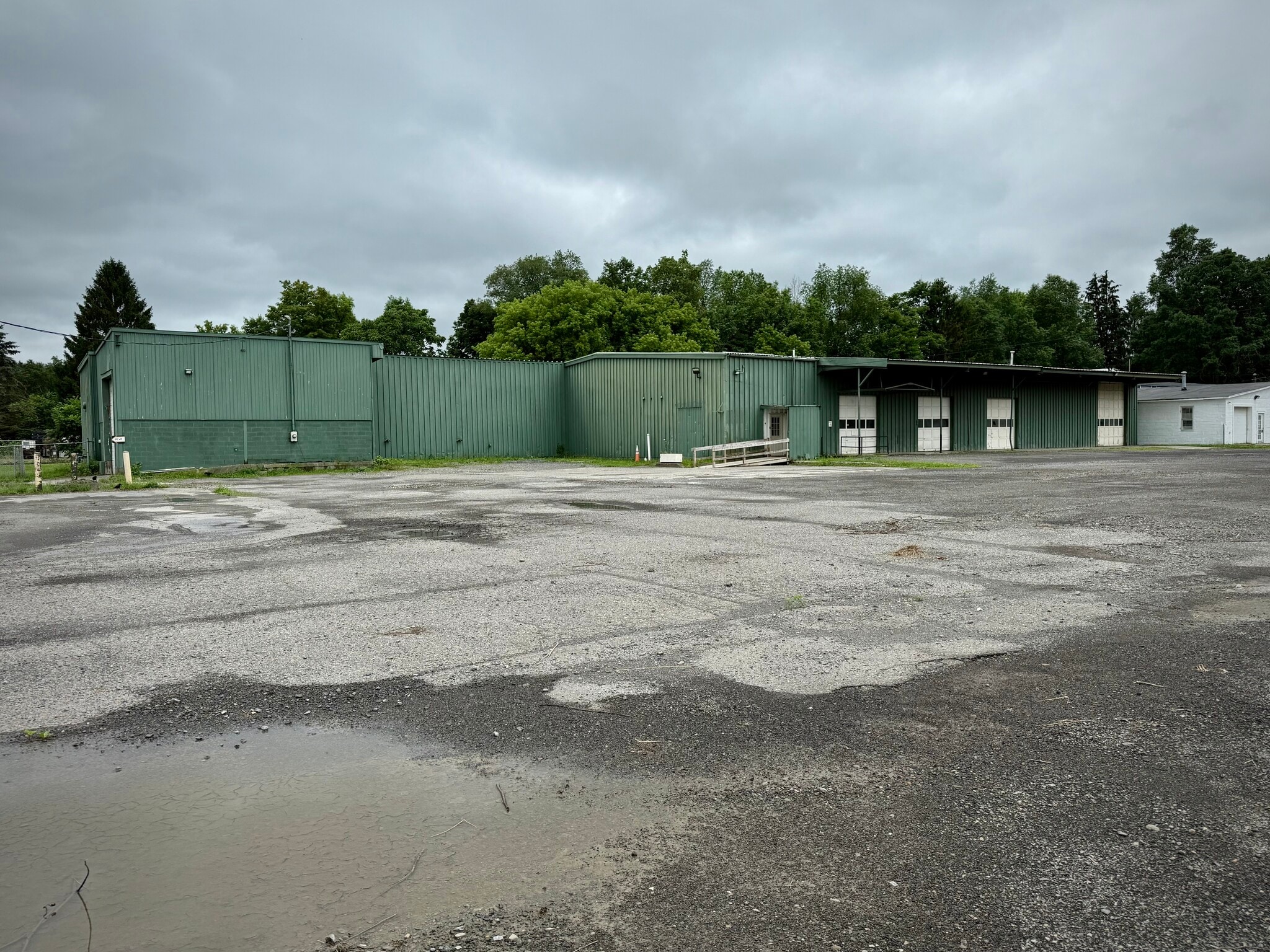 21 Squires St, Cortland, NY for lease Interior Photo- Image 1 of 21