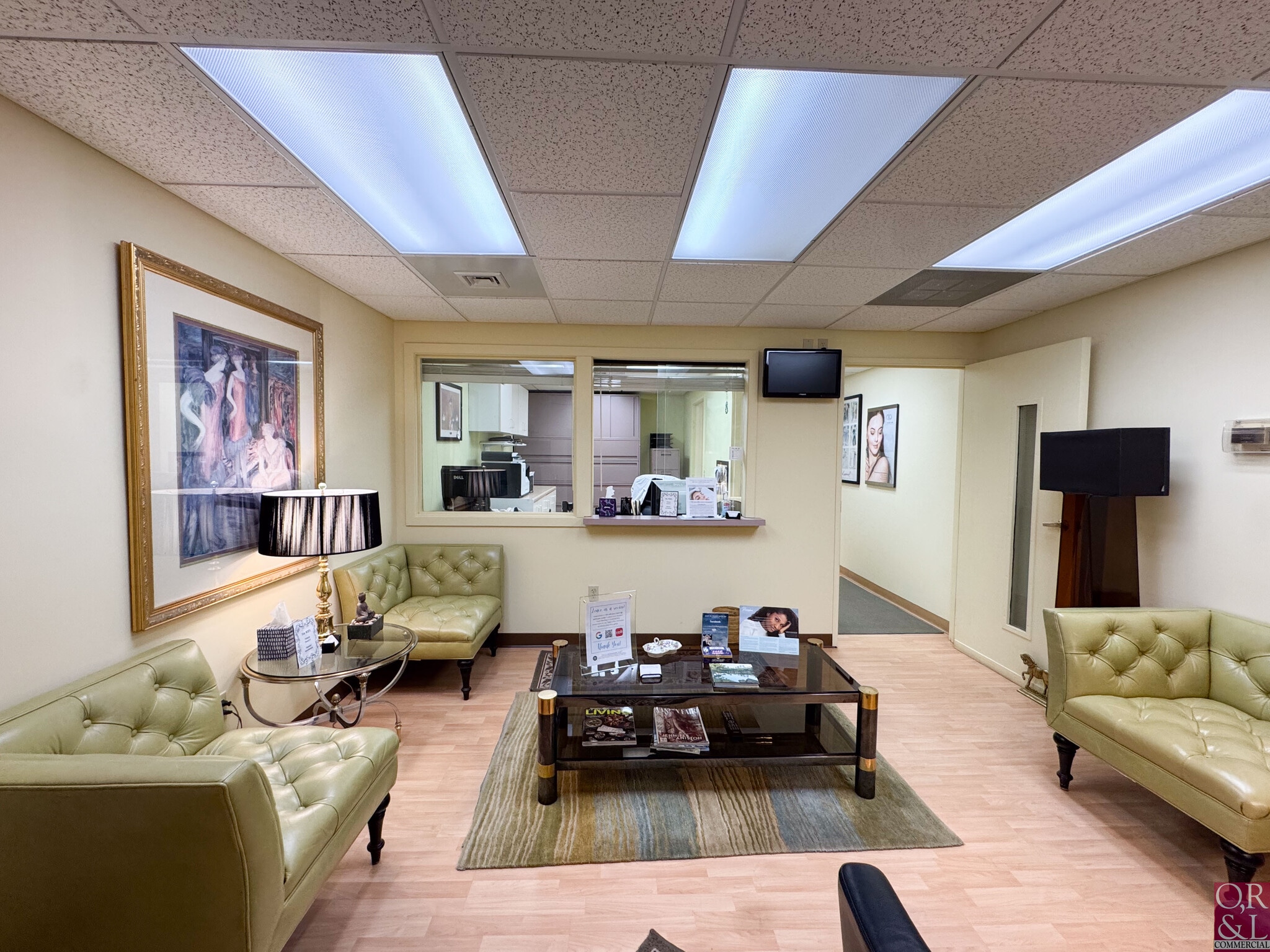 687 Straits Tpke, Middlebury, CT for lease Interior Photo- Image 1 of 8