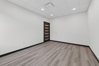 5151 Meadow Ranch Pky, Richmond, TX for lease Interior Photo- Image 2 of 17