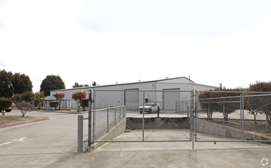 2570-2580 San Juan Rd, Hollister, CA for sale - Building Photo - Image 2 of 4