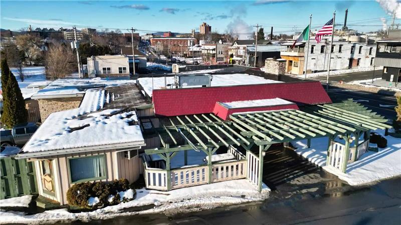 40 Main St, South Glens Falls, NY à vendre - Photo du bâtiment - Image 2 de 15