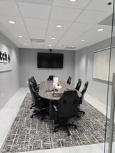 18167 US Highway 19 N, Clearwater, FL à louer Photo intérieure- Image 2 de 12