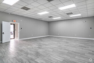 13246 38th St N, Clearwater, FL for lease Interior Photo- Image 1 of 1