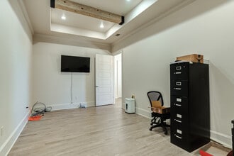 2523 86 St, Lubbock, TX for lease Interior Photo- Image 2 of 7