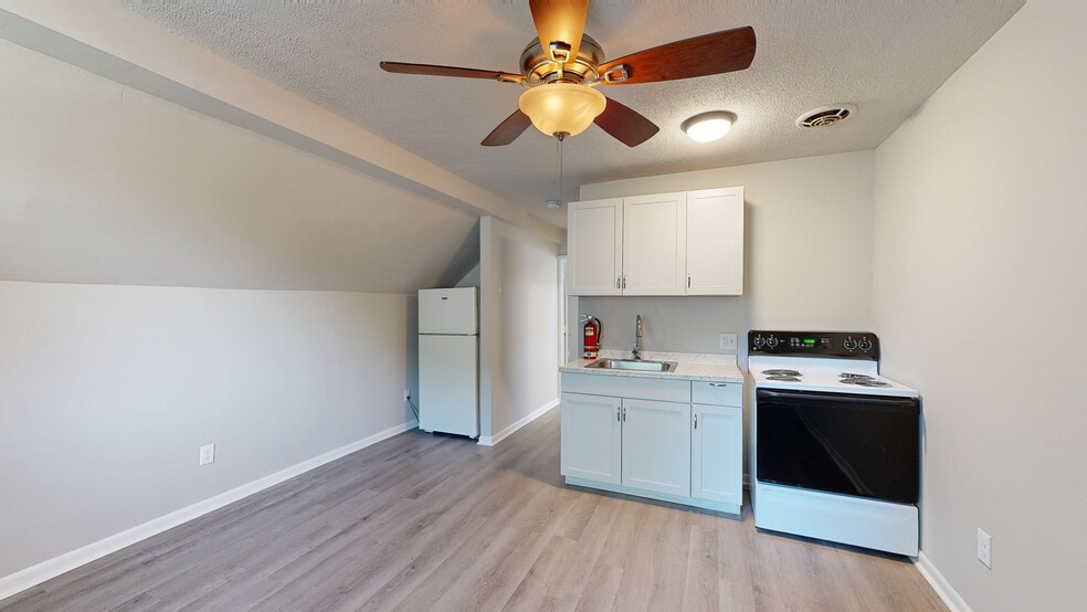 10710 Jefferson Ave, Newport News, VA à vendre - Numérisation 3D de Matterport - Image 3 de 26