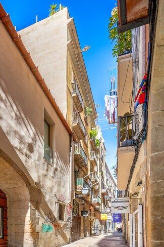 Plus de détails pour Carrer dels Flassaders, 36-38, Barcelone - Multi-résidentiel à vendre