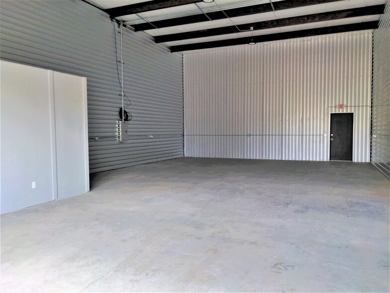271 N Star Ave, Panama City, FL à louer - Photo intérieure - Image 2 de 2