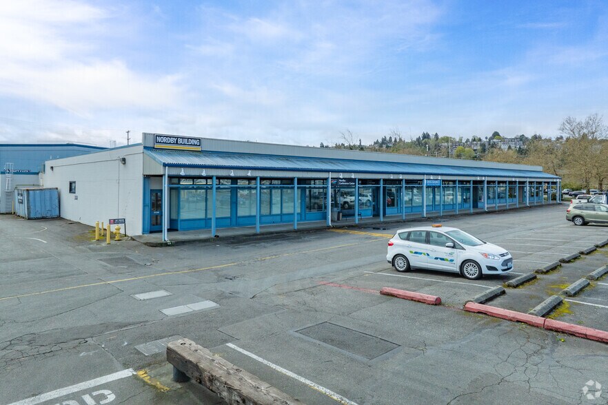 1715 W Nickerson St, Seattle, WA à louer - Photo du bâtiment - Image 2 de 4