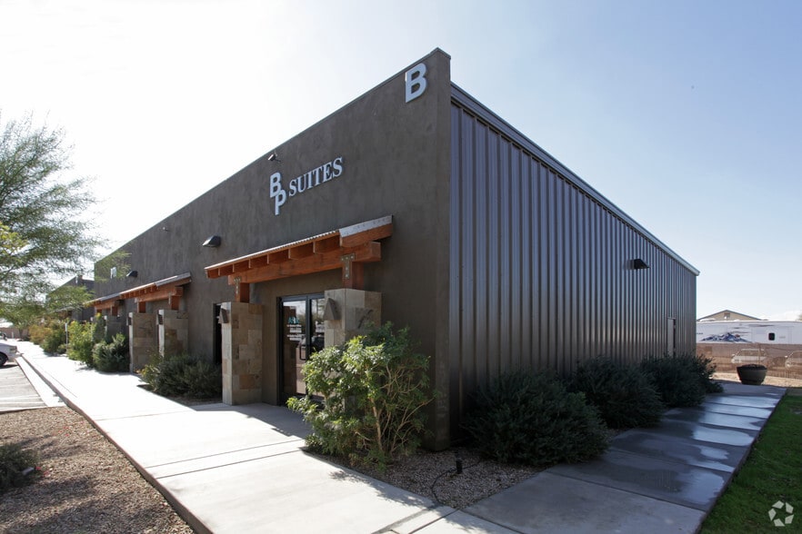 820 W Cottonwood Ln, Casa Grande, AZ à louer - Photo du bâtiment - Image 3 de 3