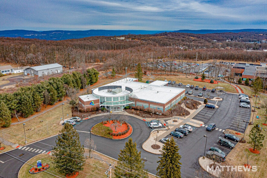 1000 Alliance Dr, Hazleton, PA for sale - Building Photo - Image 3 of 3