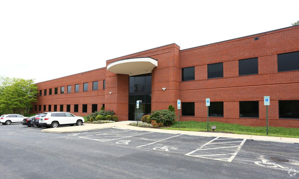 9711 Farrar Ct, Richmond, VA for lease - Building Photo - Image 2 of 5