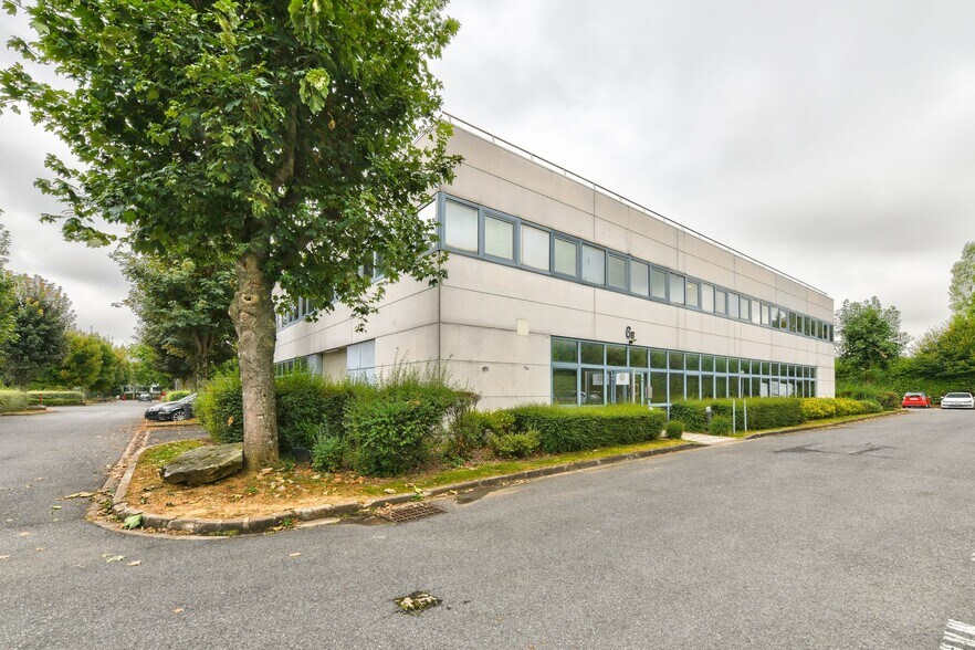 163 Rue De La Belle Etoile, Roissy-en-France à louer - Photo du bâtiment - Image 2 de 2