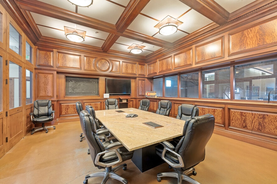 1211 Atchison Ct, Castle Rock, CO for sale - Interior Photo - Image 2 of 11