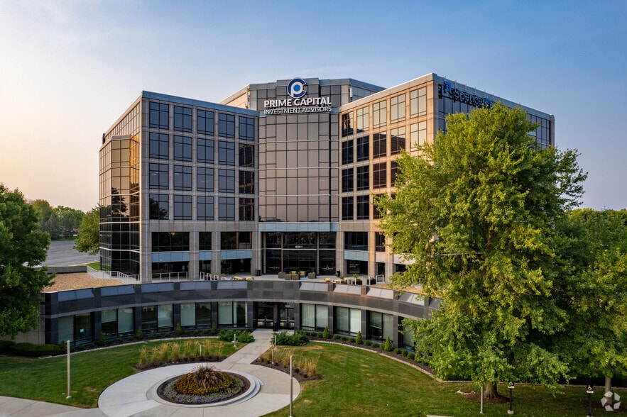 6201 College Blvd, Overland Park, KS for lease - Building Photo - Image 2 of 6