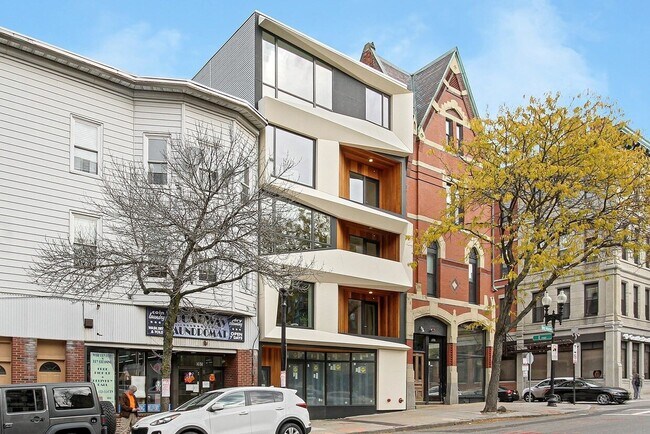 Plus de détails pour 362 W Broadway, South Boston, MA - Multi-résidentiel à vendre
