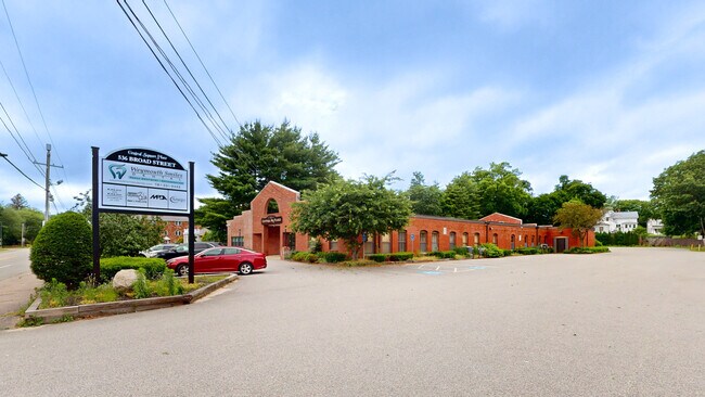 Plus de détails pour 536 Broad St, Weymouth, MA - Bureau à vendre