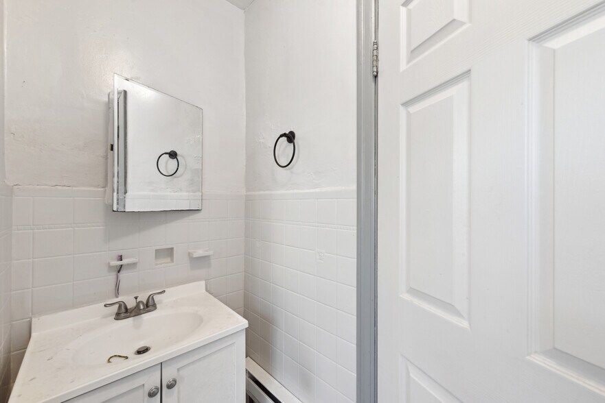 2340 Harrison Ave, Cincinnati, OH à vendre - Photo du bâtiment - Image 3 de 37