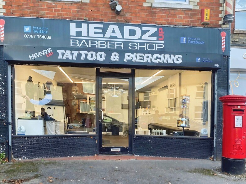 18 Norcot Rd, Reading à louer - Photo du bâtiment - Image 2 de 6