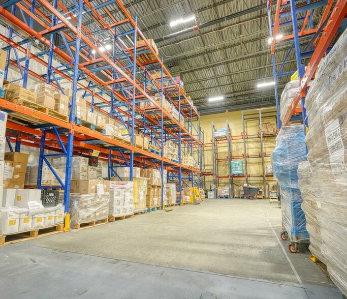 1800 Motor Pky, Islandia, NY for sale - Building Photo - Image 3 of 8