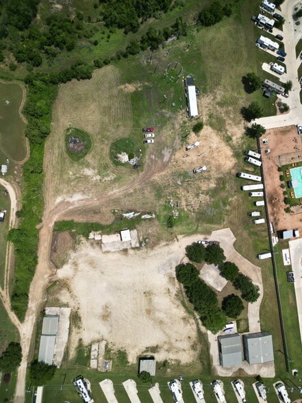 126 Grist Mill Rd, Kyle, TX for lease - Building Photo - Image 2 of 9
