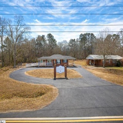 615 Fairview St, Fountain Inn, SC for sale Primary Photo- Image 1 of 21