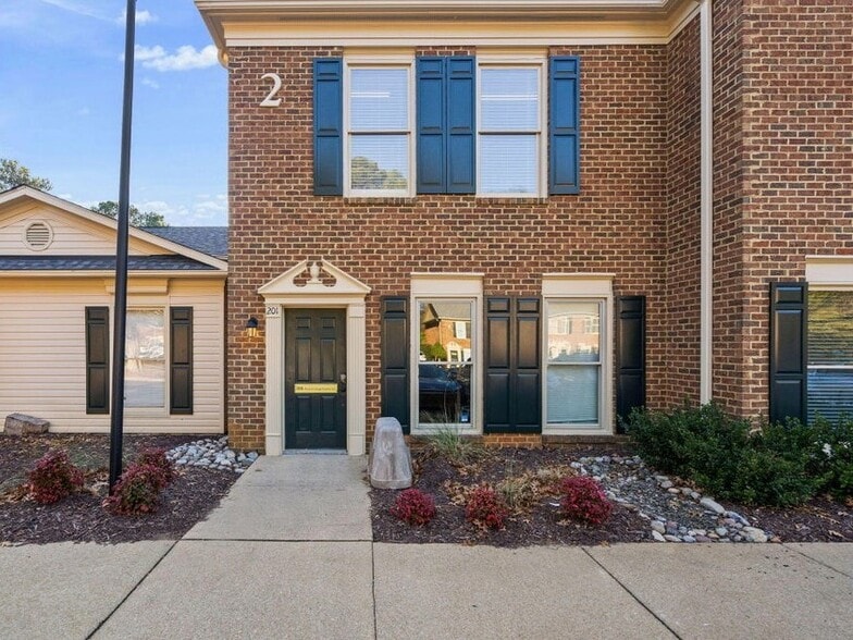 6512 Six Forks Rd, Raleigh, NC for lease - Primary Photo - Image 1 of 10