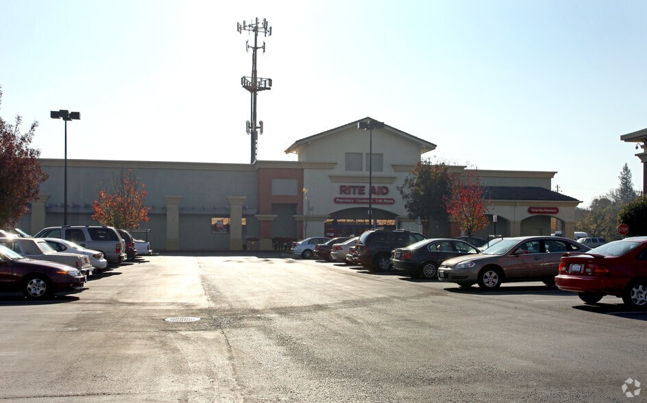 6455 Pacific Ave, Stockton, CA à louer - Photo du bâtiment - Image 2 de 4
