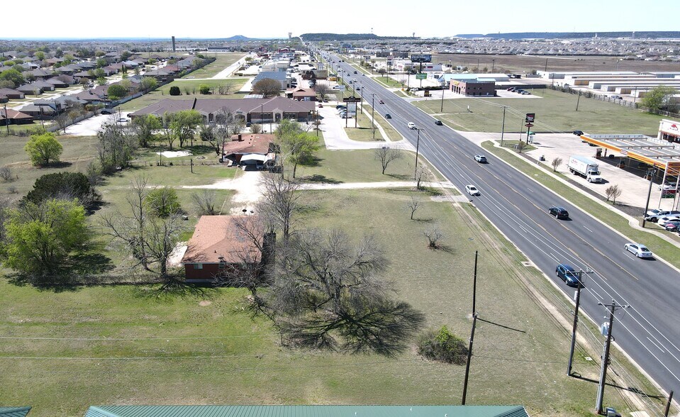 3904 Clear Creek Rd, Killeen, TX à vendre - Photo du bâtiment - Image 3 de 5
