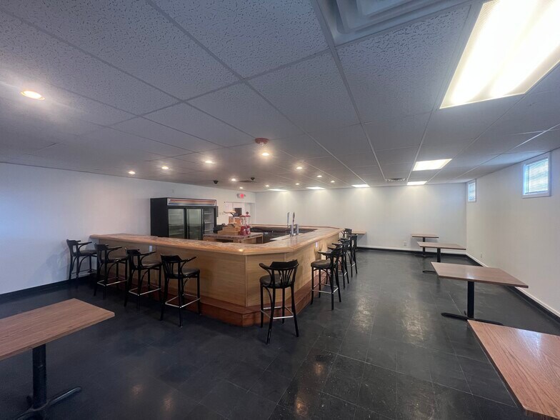 1332 Lower Broadway, Schenectady, NY à louer - Photo du bâtiment - Image 3 de 11