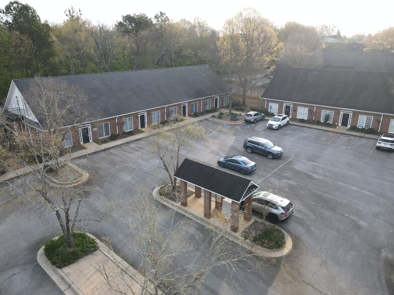 1711 Meriweather Dr, Watkinsville, GA for lease - Primary Photo - Image 1 of 9