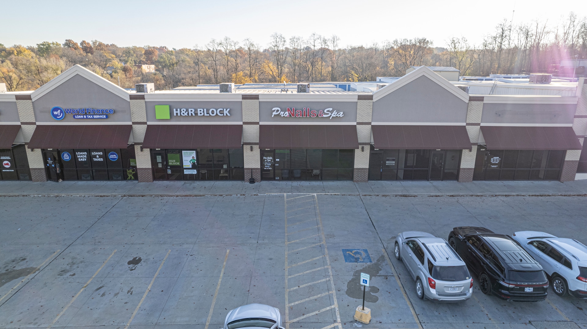 2901-3011 S Belt Hwy, Saint Joseph, MO à louer Photo du bâtiment- Image 1 de 3