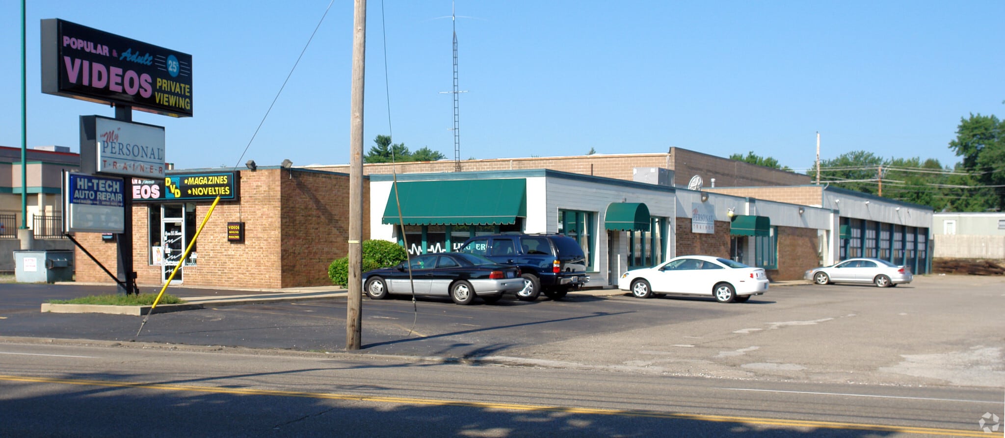 4501 Cleveland Ave, Canton, OH for lease Primary Photo- Image 1 of 2