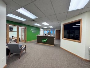 2560 E 3300 S, Salt Lake City, UT for lease Interior Photo- Image 1 of 9